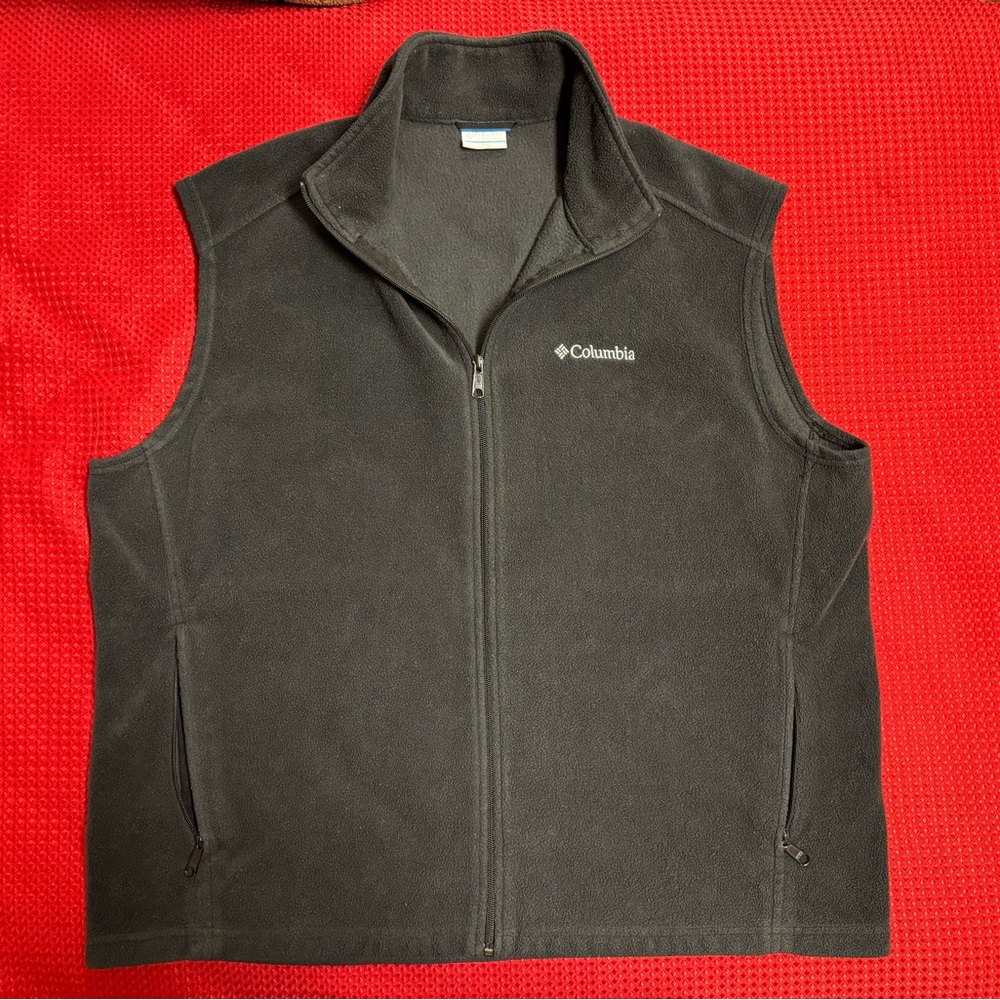 Columbia black vest